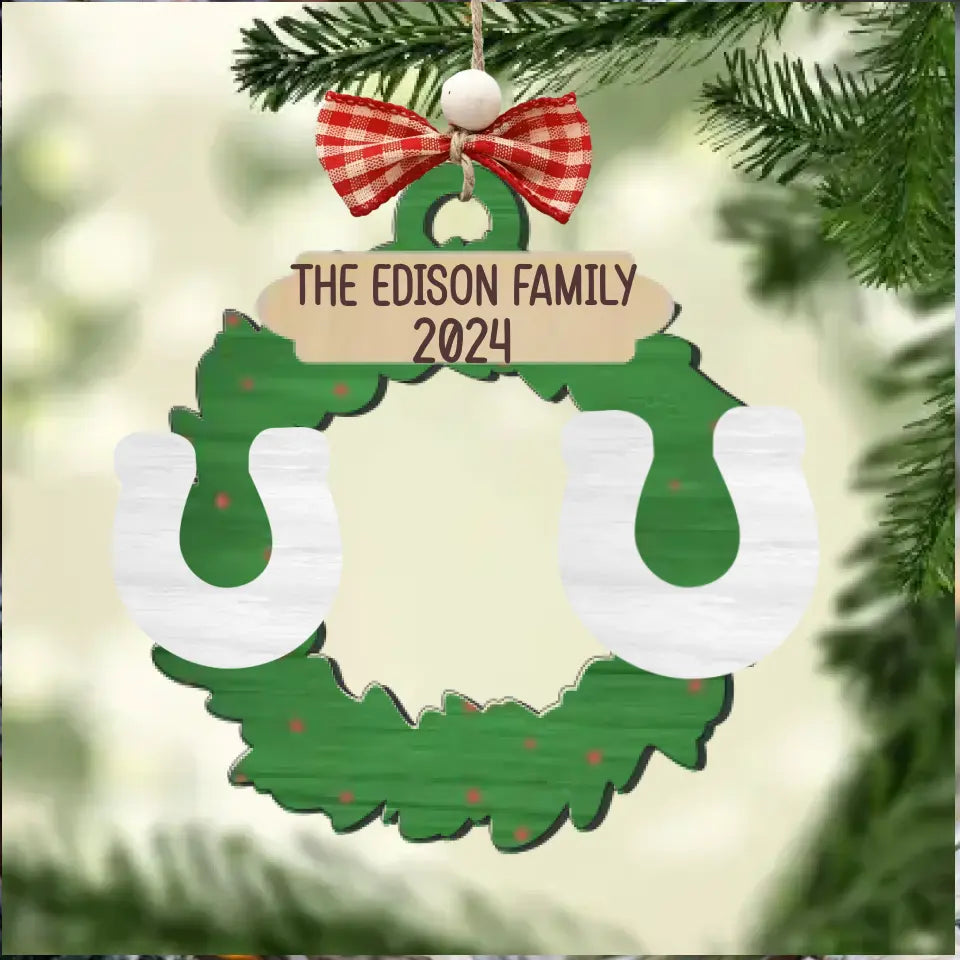 Personalized Family Christmas Ornaments, 2024 Acrylic Garland Wreath Ornament With Family Member Names, Custom Holiday Ornament