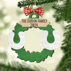 Personalized Family Christmas Ornaments, 2024 Acrylic Garland Wreath Ornament With Family Member Names, Custom Holiday Ornament